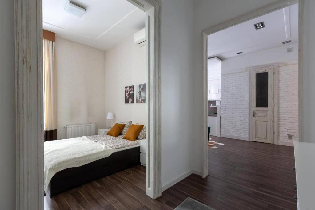 Chic, Captivating Space Near Opera House Budapest Extérieur photo